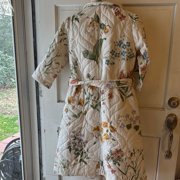 Floral Print Quilted Women's Robe - Picture 5 of 7